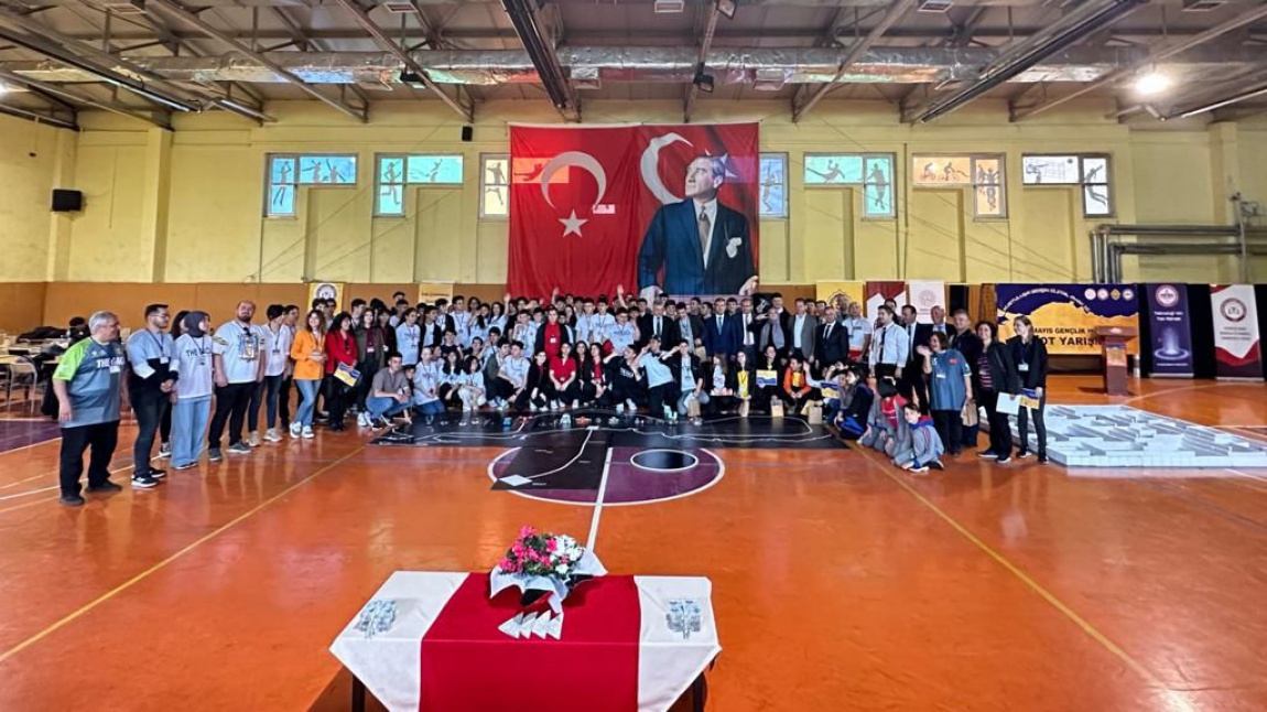 Zonguldak İl Milli Eğitim Müdürlüğü koordinesinde düzenlenen “Kurtuluşa Gidişin Dijital Ayak İzi” Robot Yarışmasının 4.sü  yapıldı.