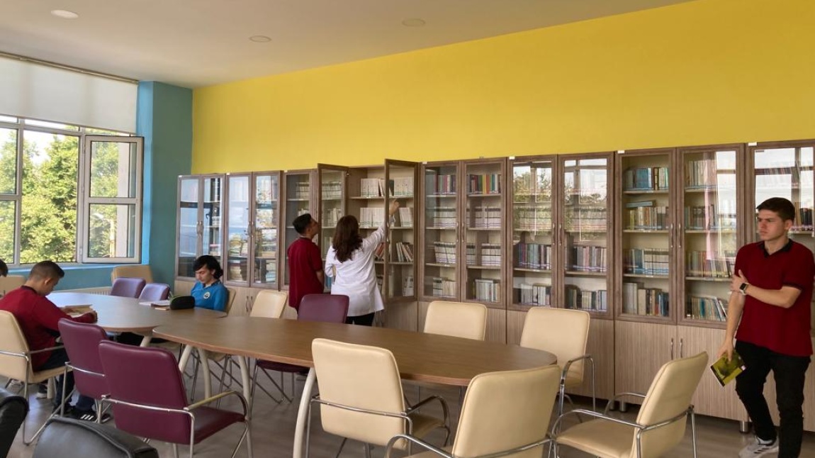 Zonguldak Mesleki ve Teknik Anadolu Lisesi'nde Kütüphane Kullanımı Arttı